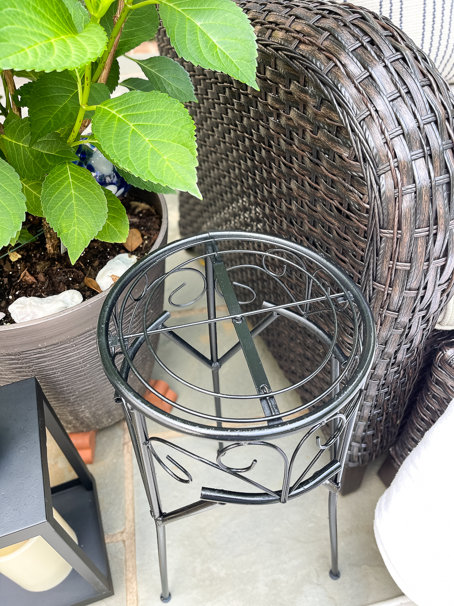 metal plant stand